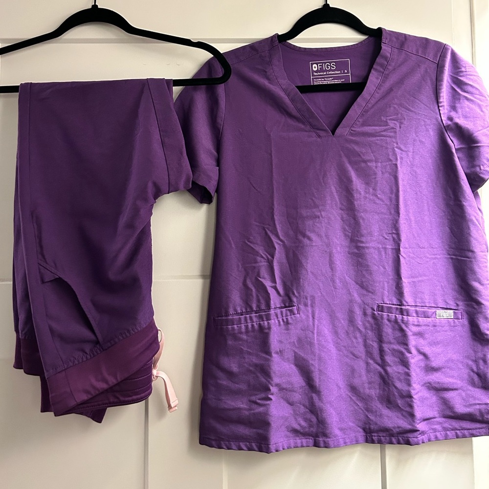 Figs Ultra Violet Scrub Set
